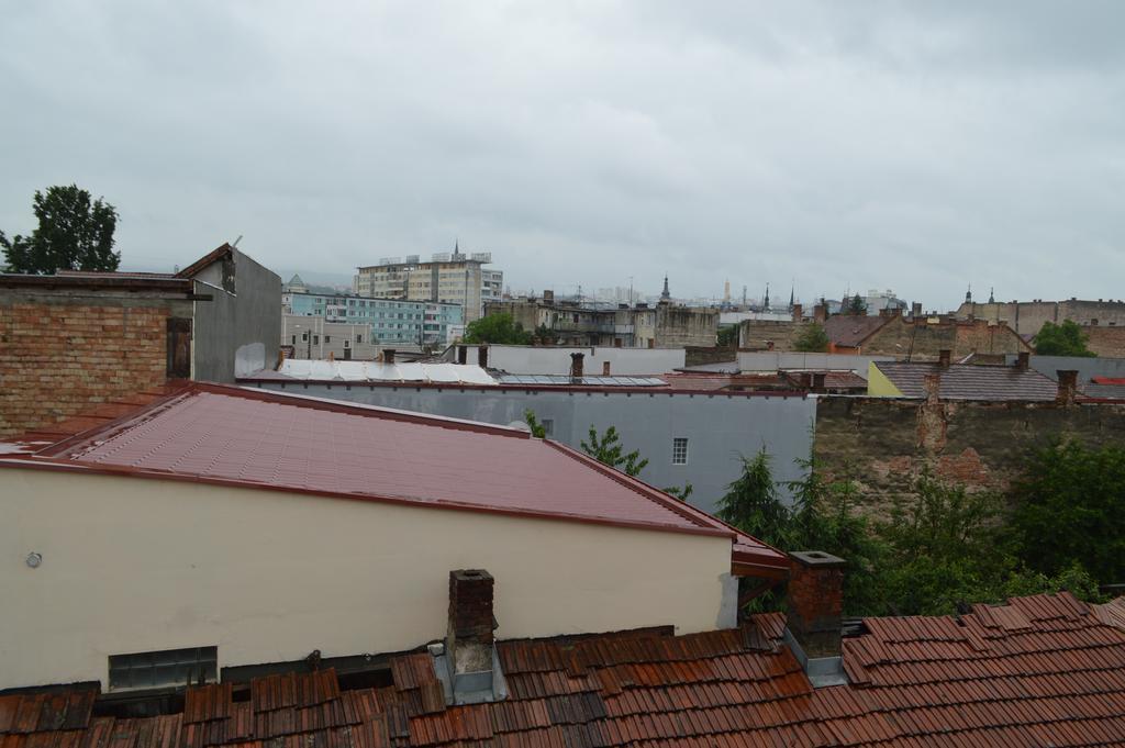 Csikos Apartment Cluj-Napoca Exterior foto